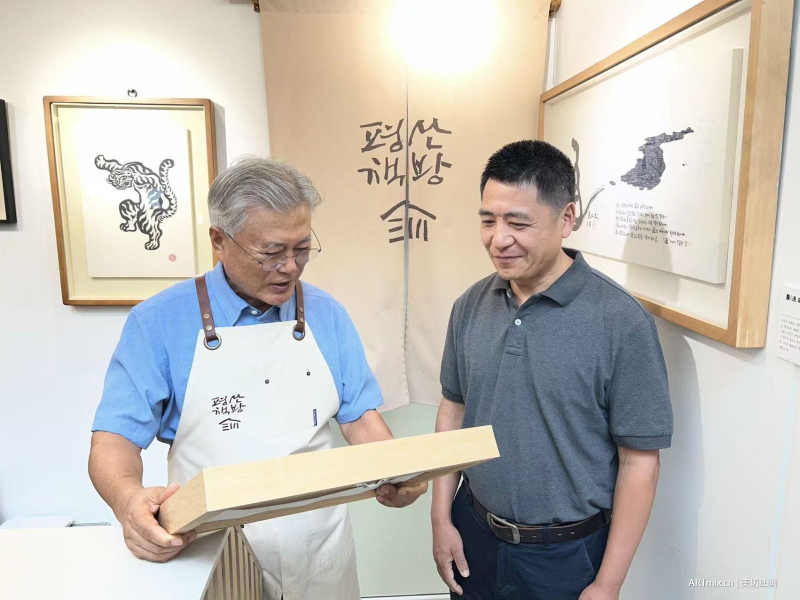 ARTmix美坊韩国艺术交流记录 定制肖像油画展示